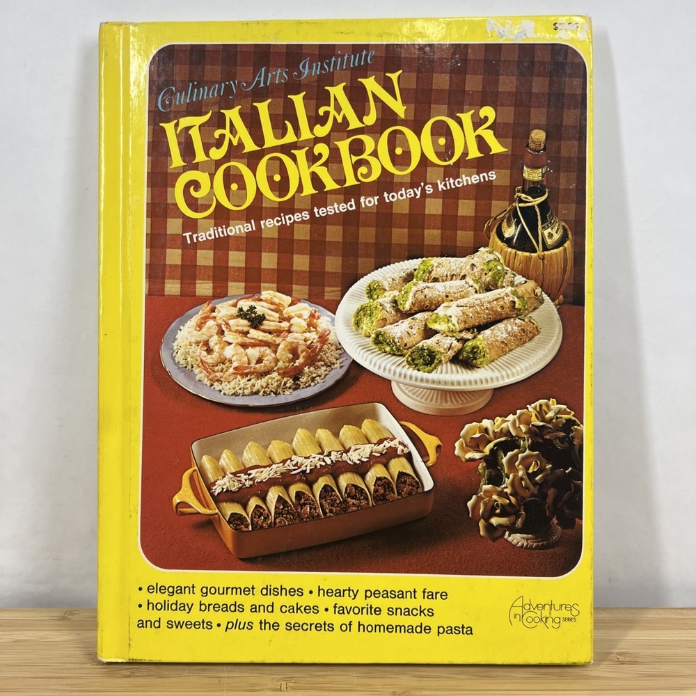 Vintage Culinary Arts Institute Italian‎ Cookbook 1977 Hardcover
